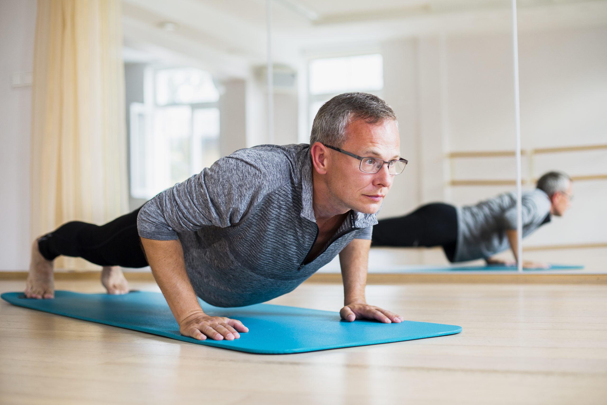 benefícios do pilates para hipertensos: tudo o que você precisa saber.